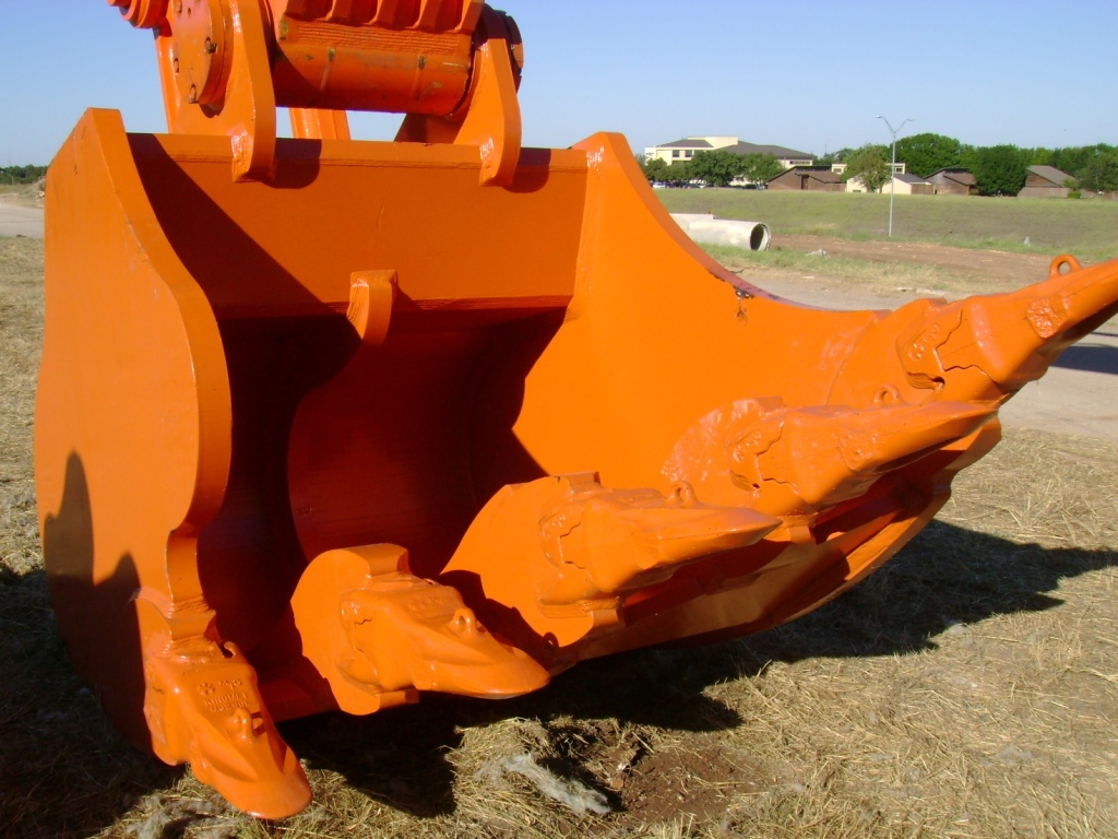 HiCap MultiRipper Bucket from Leading Edge Attachments, Inc. design